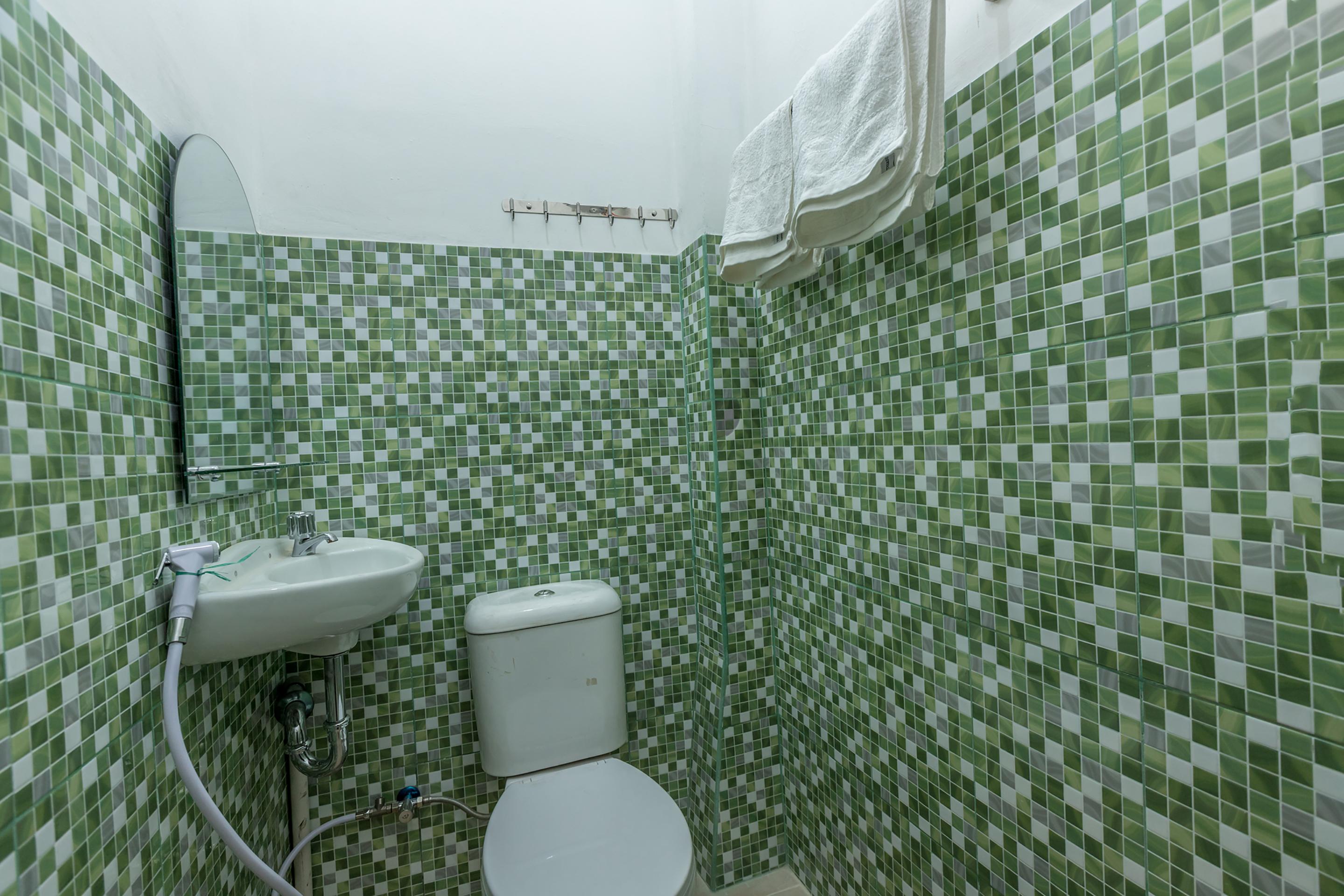 Super Oyo 1487 Residence Khoe Jakarta Kültér fotó