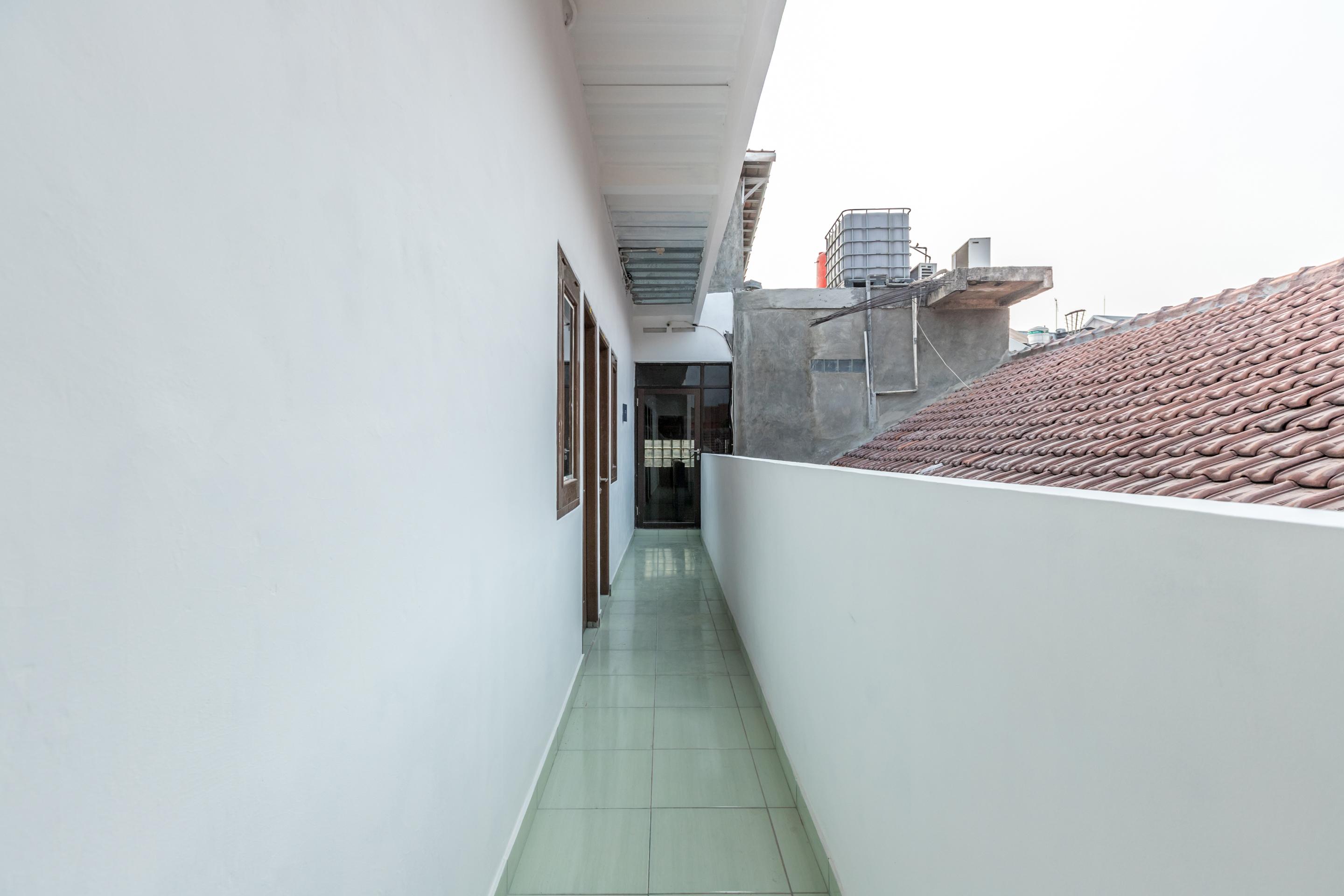 Super Oyo 1487 Residence Khoe Jakarta Kültér fotó