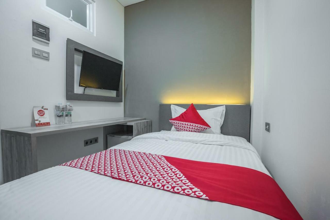 Super Oyo 1487 Residence Khoe Jakarta Kültér fotó