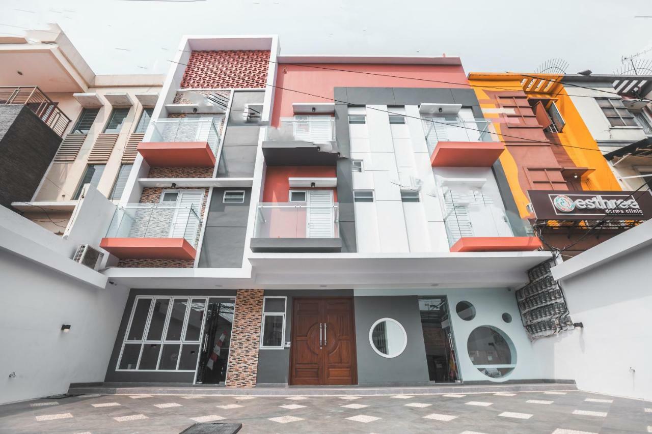 Super Oyo 1487 Residence Khoe Jakarta Kültér fotó