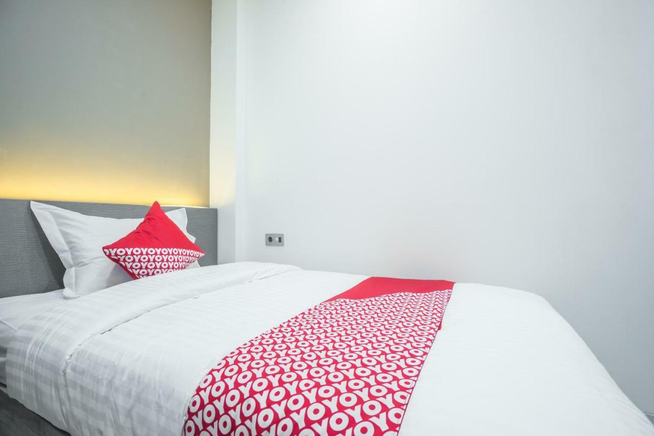 Super Oyo 1487 Residence Khoe Jakarta Kültér fotó