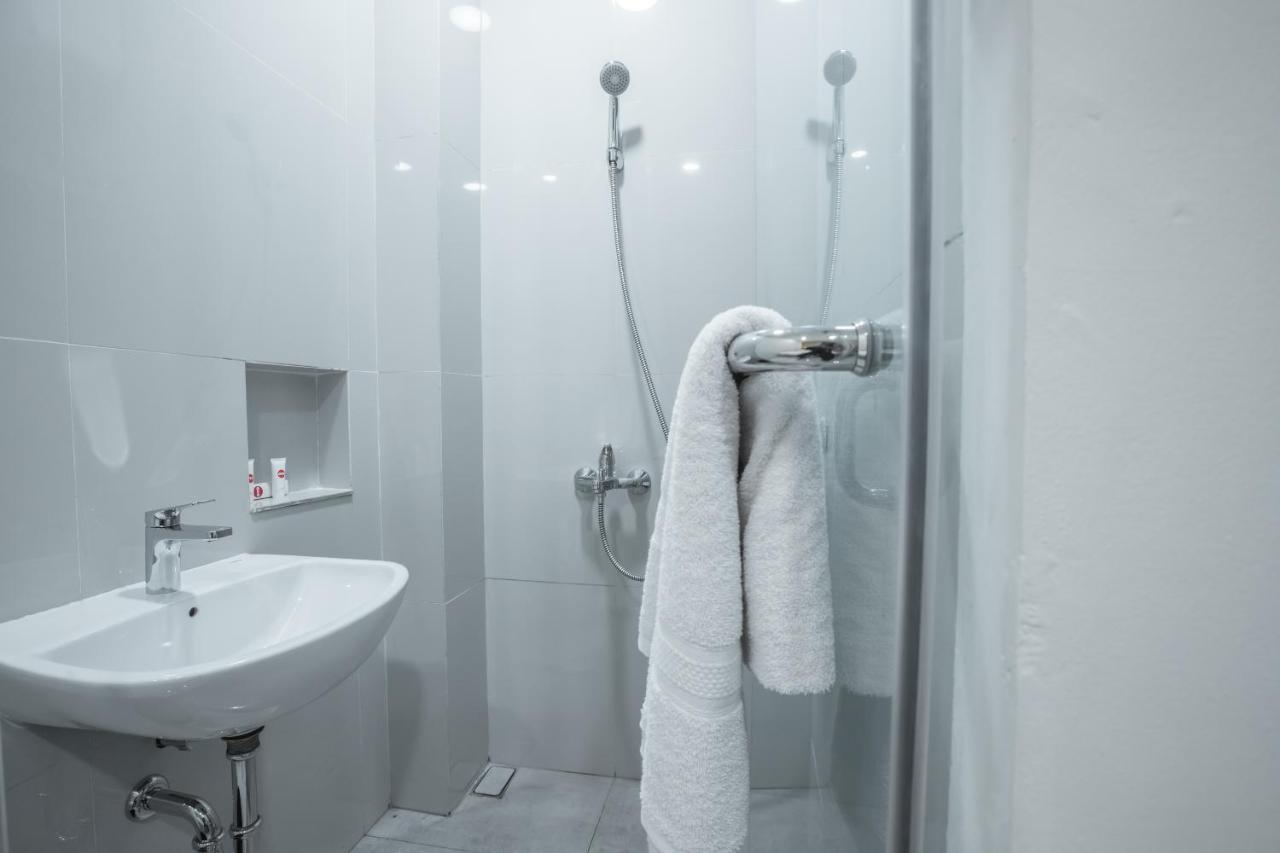 Super Oyo 1487 Residence Khoe Jakarta Kültér fotó